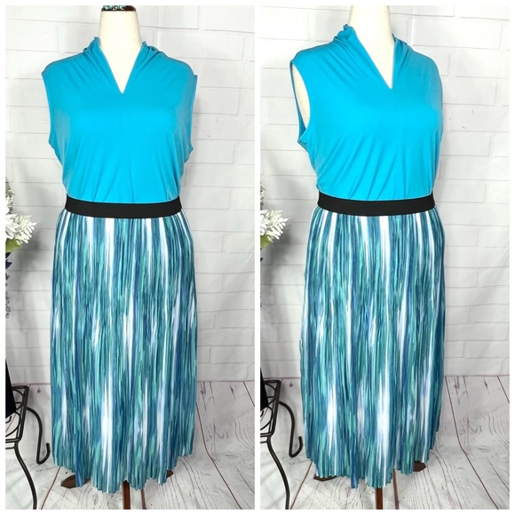 🔥2/$10 |•NOTATIONS•| Maxi Skirt White Blue Aqua Maxi Skirt Size 2X - Picture 1 of 8